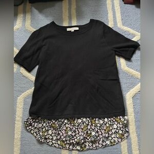 2 LOFT Black knit short sleeve blouses